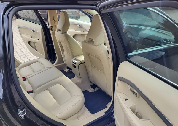 Volvo V70 cena 38900 przebieg: 198200, rok produkcji 2015 z Pilawa małe 596